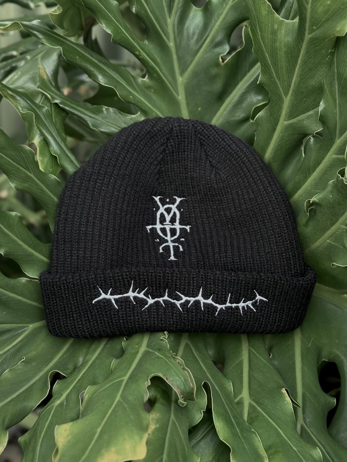 ‘THORNS’ BEANIE